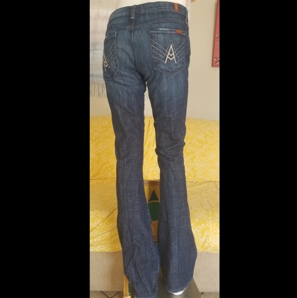 7FAM Size 28 A Pockets Jeans - Picture 7 of 8